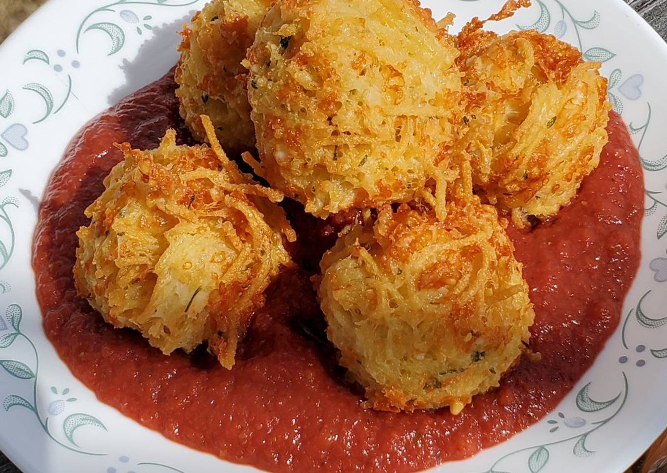 Spaghetti balls and meat sauce