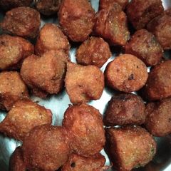 Suji potato pakode A picture of Suji potato pakode.