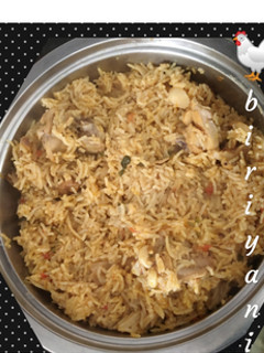A picture of Chicken biryani.