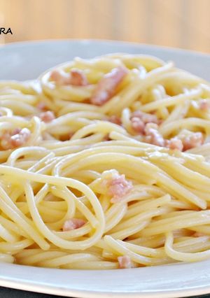 Foto principal de Espaguetis a la auténtica carbonara (Thermomix)