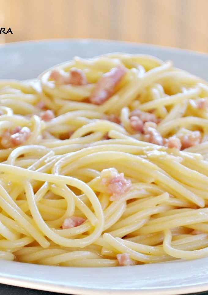 Una foto de Espaguetis a la auténtica carbonara (Thermomix)