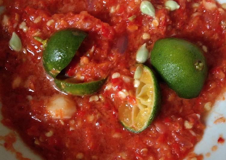 Sambal penyetan