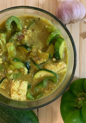 A picture of Veg Thai Curry.