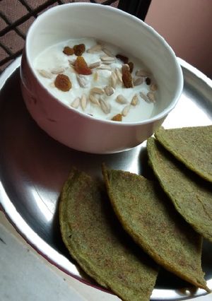 A picture of Moong Dal Spinach Chilla.