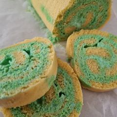 Keto swiss roll with pandan ice cream filling A picture of Keto swiss roll with pandan ice cream filling.