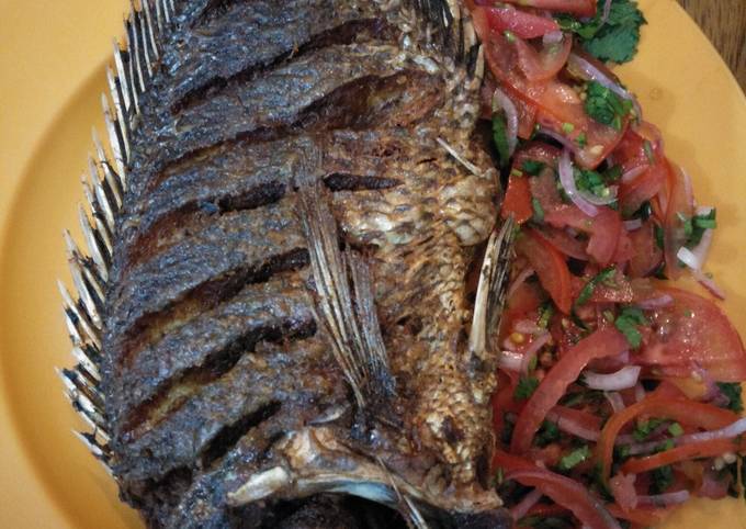 Fried fish with kachumbari Recipe by sylvia aluoch - Cookpad