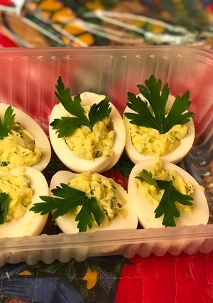 Una foto de Huevos rellenos
