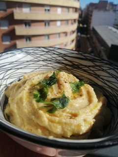 Una foto de Hummus