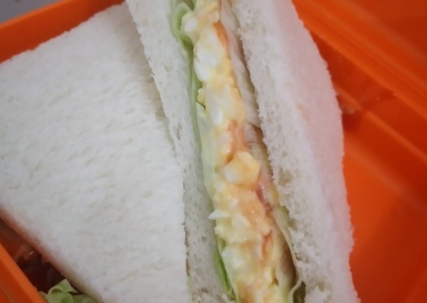 Menu bekal sekolah: egg sandwich