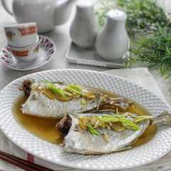 A picture of Ikan kukus oriental.