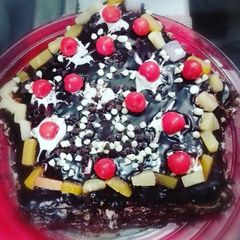 A picture of Black forest cake🌹.