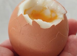 Una foto de Huevo a la Copa en la Cáscara! 🥚🤩