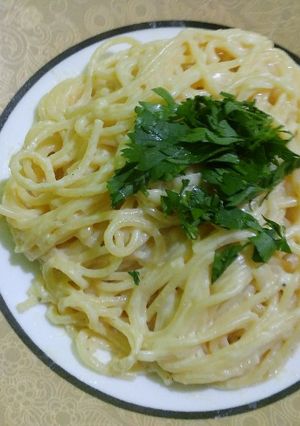 Une photo de Spaghetti ail Parmesan façon one-pot