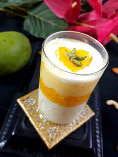 डालगोना मैंगो फिरनी (Dalgona mango phirni recipe in Hindi) रेसिपी मुख्य फोटो