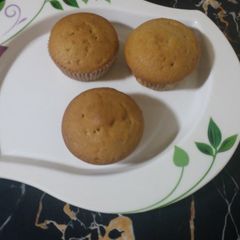 A picture of Vanilla Cupcakes.