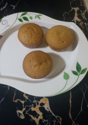 A picture of Vanilla Cupcakes.