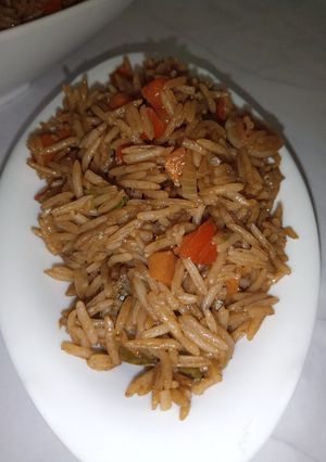A picture of Chinese fried rice.