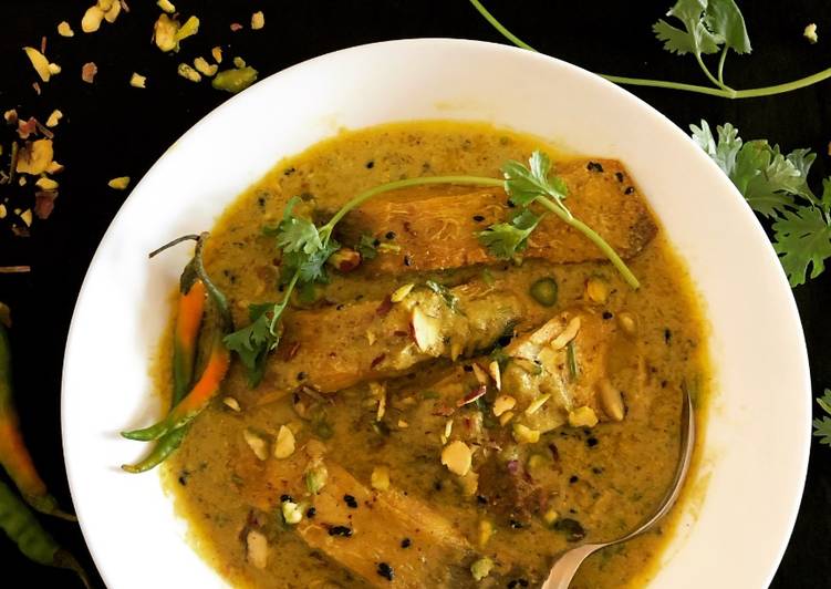 Simple Way to Prepare Any-night-of-the-week Pomfret in Pistachio Gravy