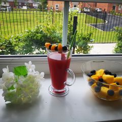 A picture of Orange Berry cooler.