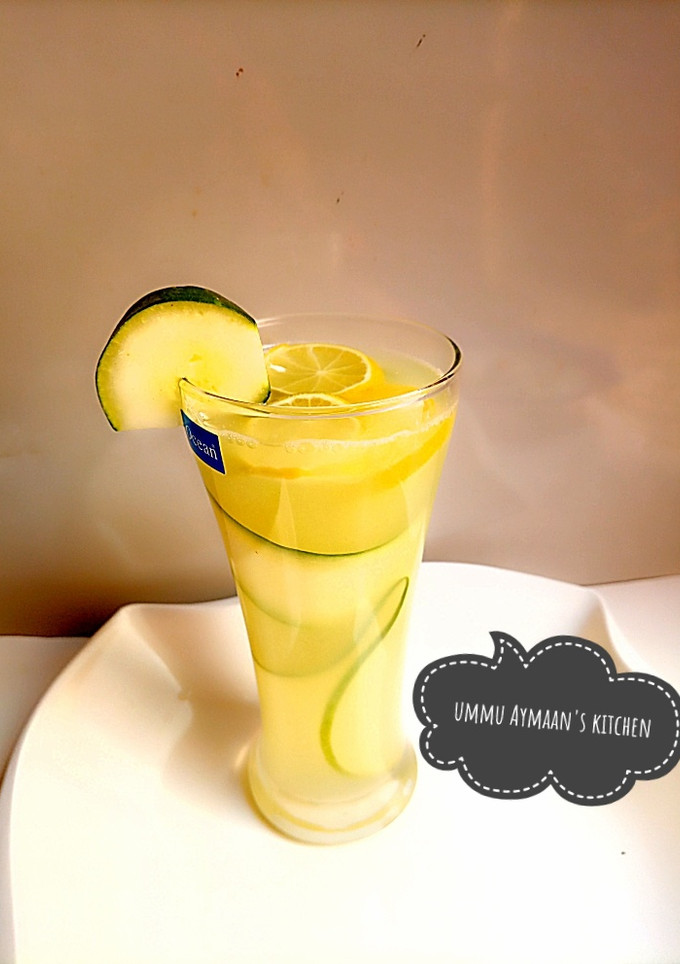 A picture of Cucumber lemonade.