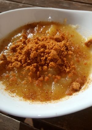 A picture of Smooth Apple Sauce / Apfelmus in thermomix.