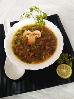 मशरूम सूप (Mushroom soup recipe in Hindi) रेसिपी मुख्य फोटो