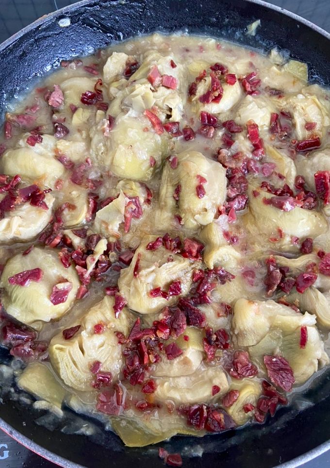 Una foto de Alcachofas con jamón