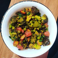 A picture of Stir Fry Broccoli 🥦 with Veggies..