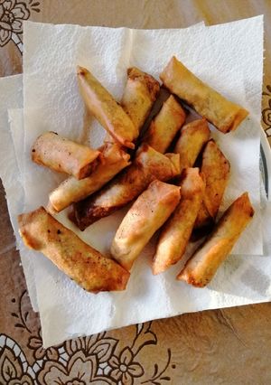 A picture of Chicken spring roll.