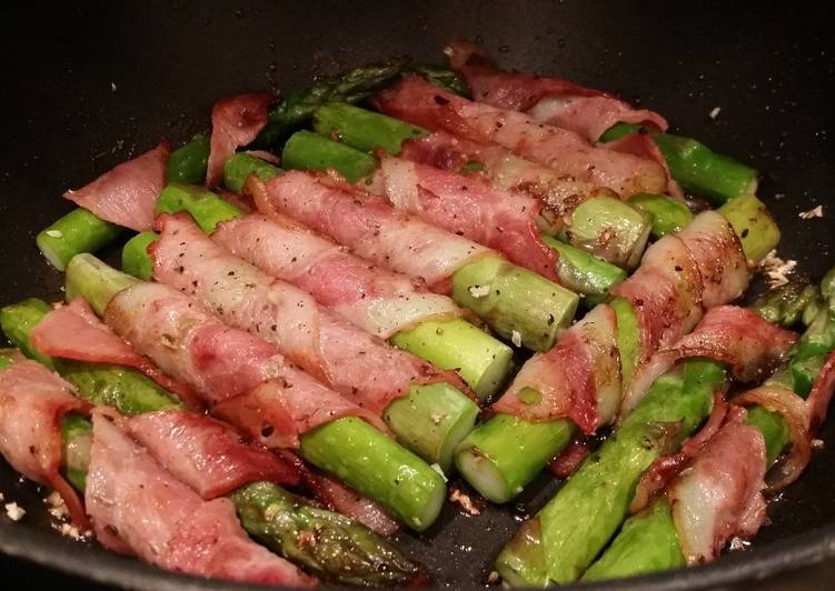 Asparagus with bacon masak ayam dada(non halal)