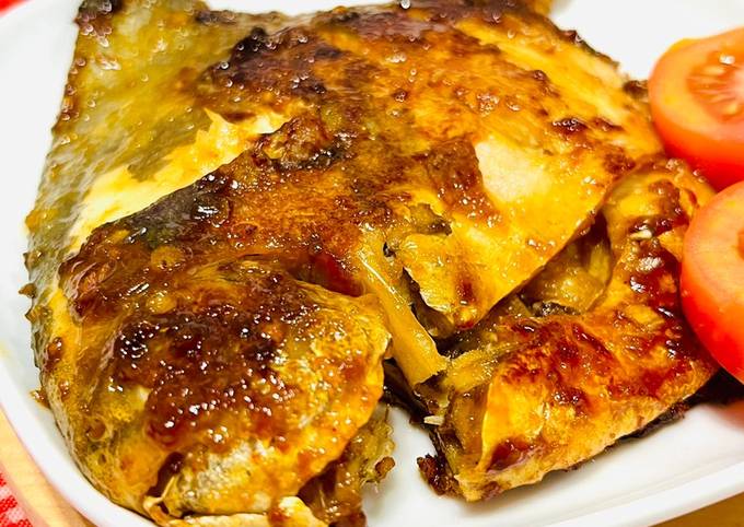 Resep 275. Ikan Bawal Bakar Madu Oleh Juliana Tendeas - Cookpad