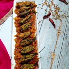 A picture of Bharwa karela.