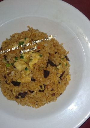 Foto resep Nasgor Mie,Telur,Jamur Kuping
