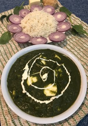 A picture of Dhaba Style Palak Paneer (spinach with Indian cottage cheese).