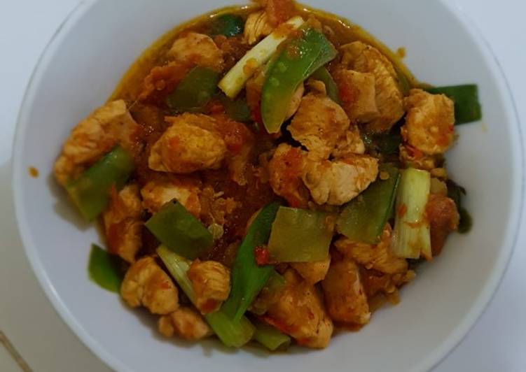 Cara Gampang Membuat Spicy Chicken Kapri, Enak