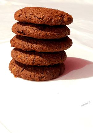 A picture of Brown Rice Flour And Oats Chocolate Cookies.