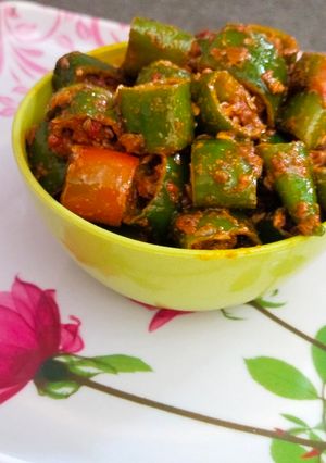 मिर्ची का अचार(mirchi ka achar recipe in hhindi) रेसिपी मुख्य फोटो