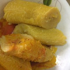 A picture of Ripe plantain with palmoil.