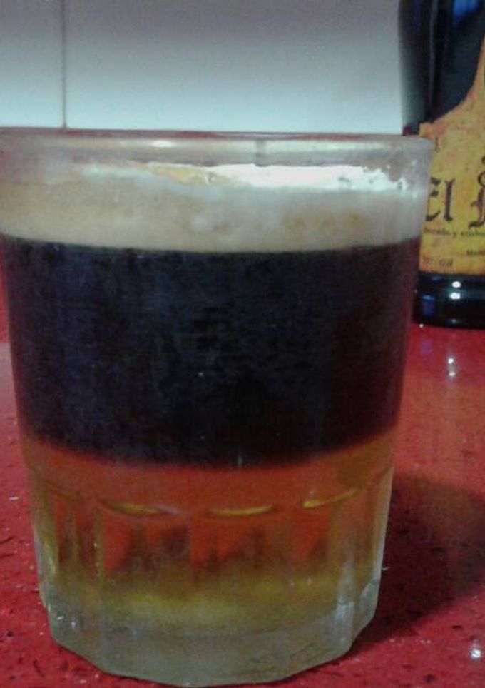 Una foto de Carajillo de 3 colorets de Castellón