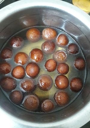 A picture of Gulab jamun (instant mix).
