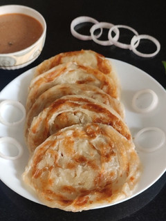 பரோட்டா சால்னா (Parotta Salna recipe in tamil) செய்முறை முக்கிய புகைப்படம்