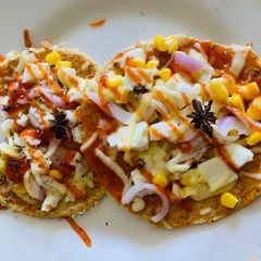 A picture of Dudhi Paratha Pizza.
