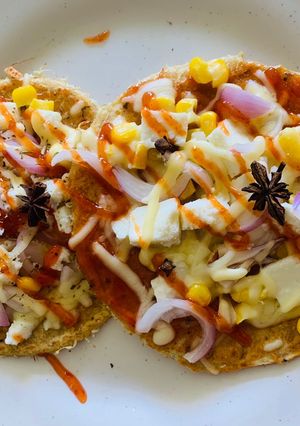 A picture of Dudhi Paratha Pizza.
