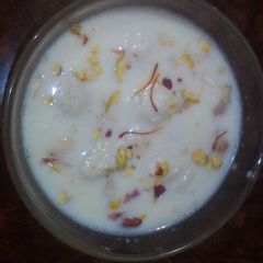 A picture of Angoor Basundi.