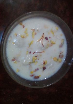 A picture of Angoor Basundi.