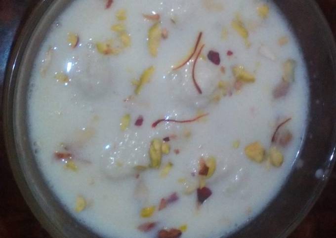 Angoor Basundi