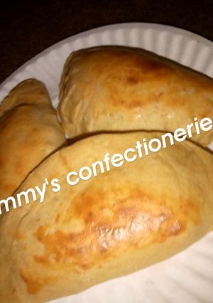 A picture of Yummy Meatpie.