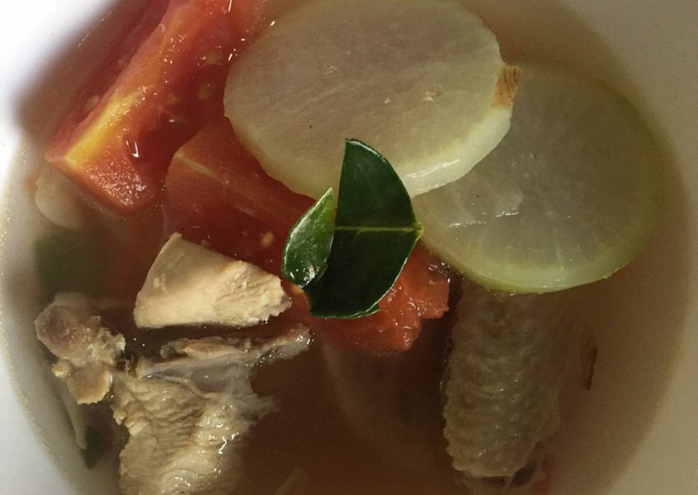 Sop ayam tomat lobak putih