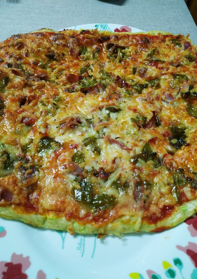 Una foto de Pizza con base de calabacín