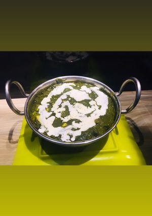 A picture of Punjabi style Palak paneer.